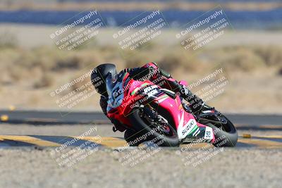 media/Mar-23-2025-CVMA (Sun) [[674f32b282]]/Race 17-Formula Middleweight (HOLESHOT)/